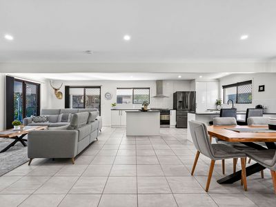 752 Beachmere Road, Beachmere