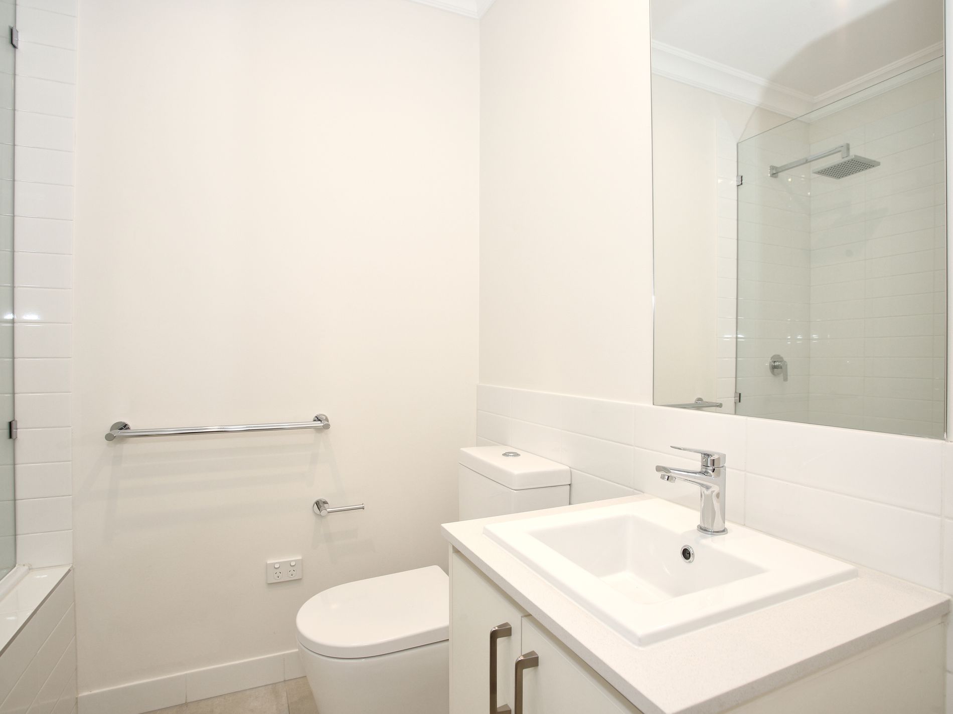 14 COCKATIEL STREET, Narre Warren