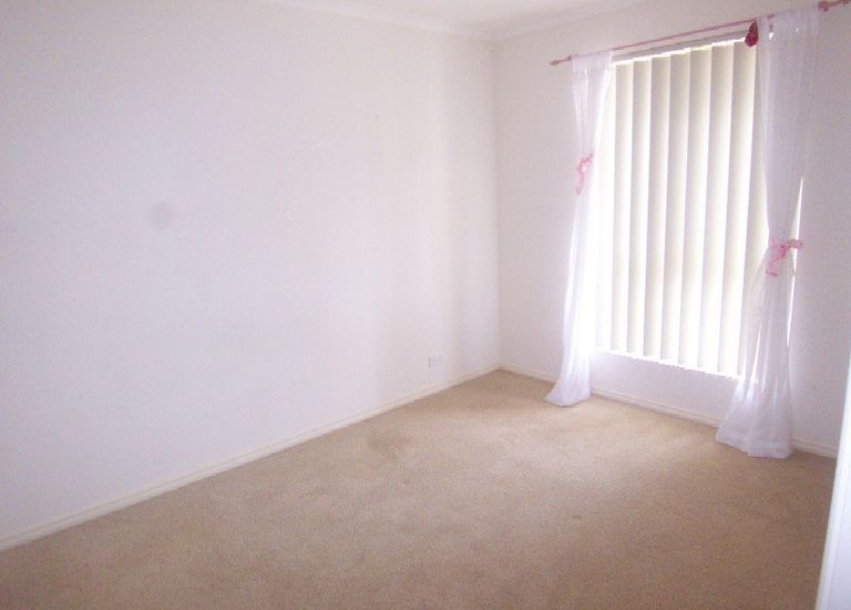 2 / 15-17 Barndoo Street, Hallett Cove