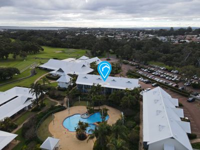 33 / 105 Old Coast Road, Pelican Point