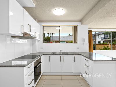 2 / 23 Montague Street, Fairy Meadow