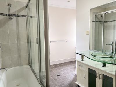 Unit 1 / 16 Green Street, Booval