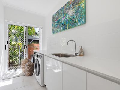 23 Wall Street, Eimeo