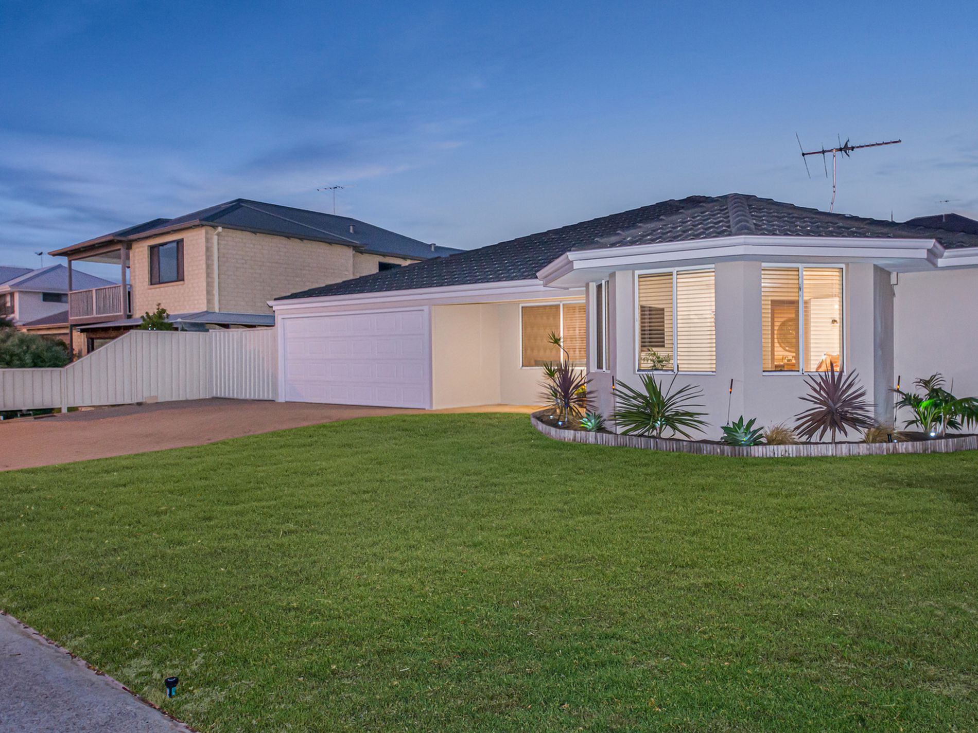 184 Lagoon Drive, Yanchep