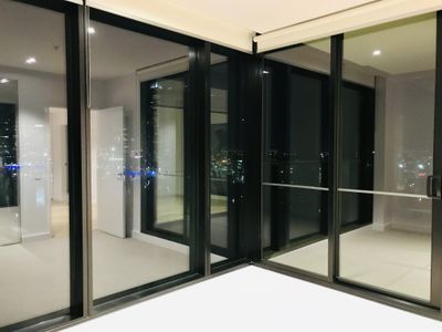 911 / 915 Collins Street, Docklands