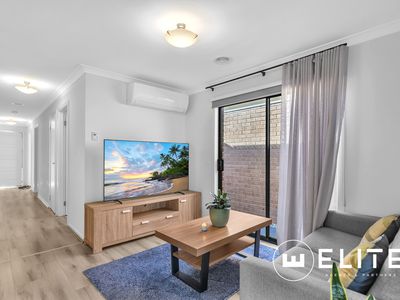 14 Swift Drive, Officer