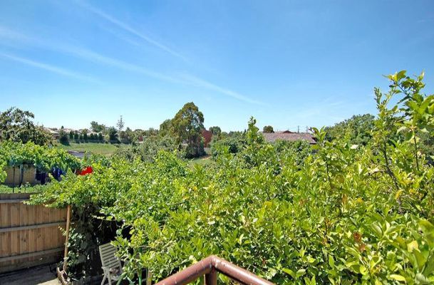 64 Lincoln Drive, Thomastown