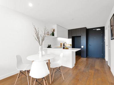612 / 83 Flemington Road, North Melbourne