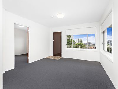 7 / 395 Crown Street, Wollongong