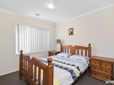 84 Calais Circuit, Cranbourne West