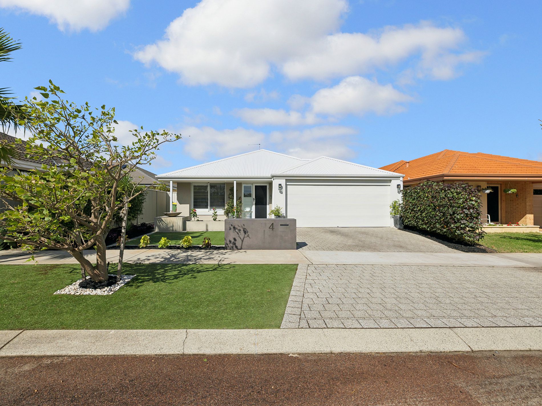 4 Fernhill Promenade, Harrisdale