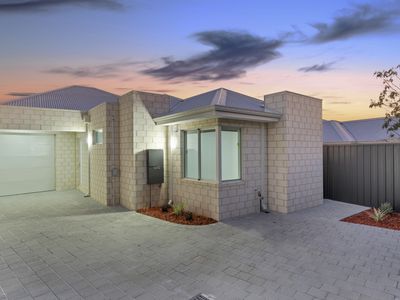 1-5 / 153 Hillsborough Drive, Nollamara