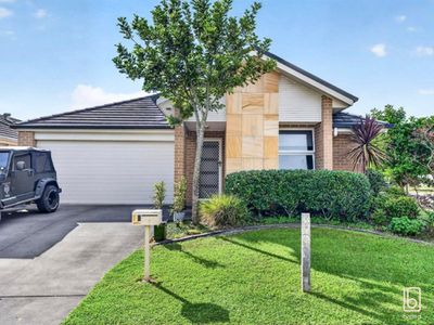 7 Minorca Circuit, Hamlyn Terrace