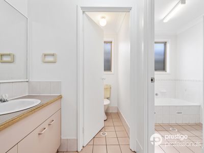 5 Kirkham Mews, Wattle Grove