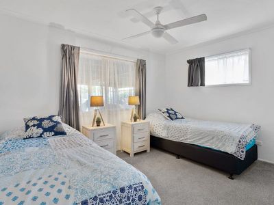 6 Niblick Street, Tewantin