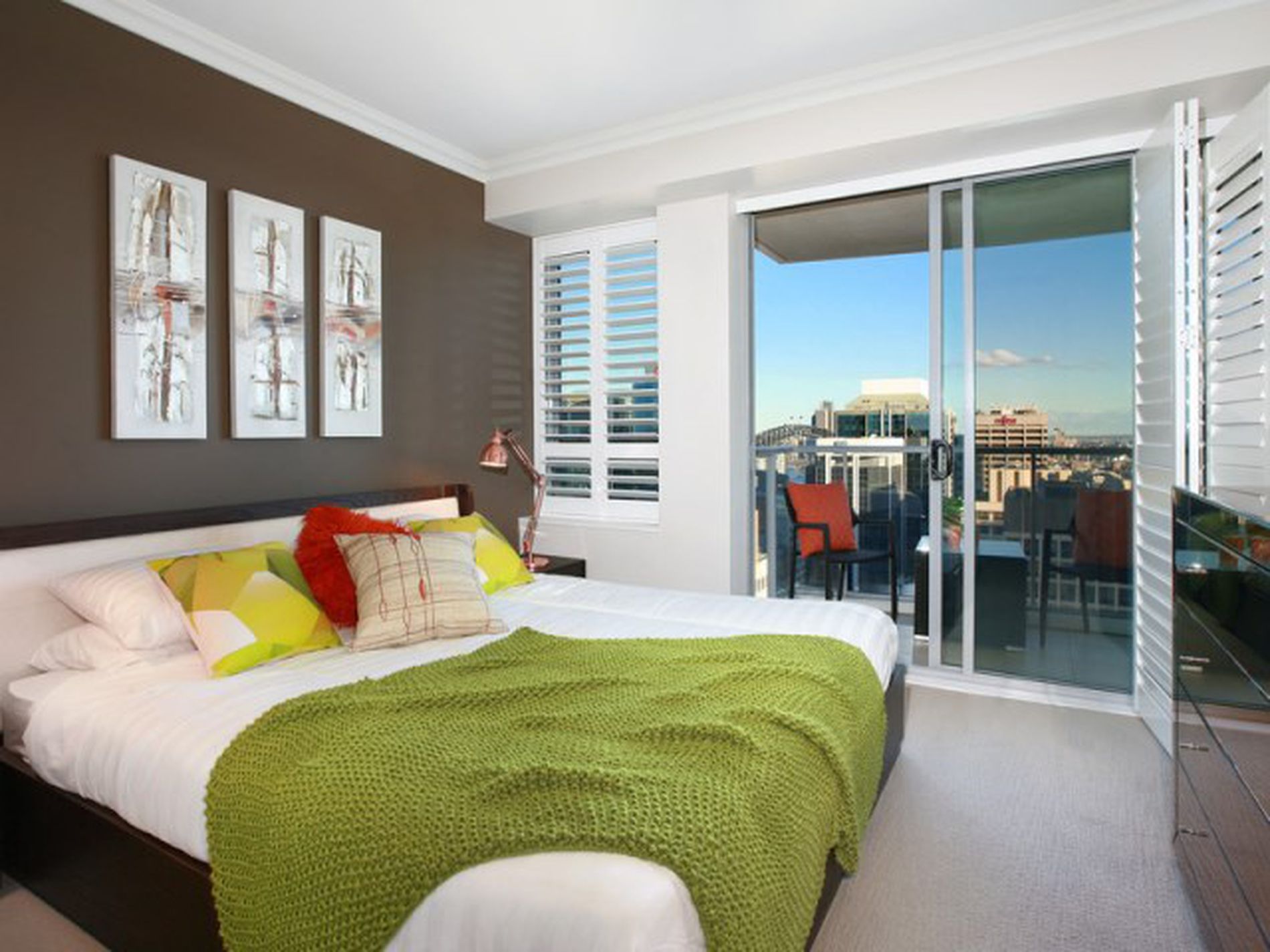 205 / 2 York Street, North Sydney