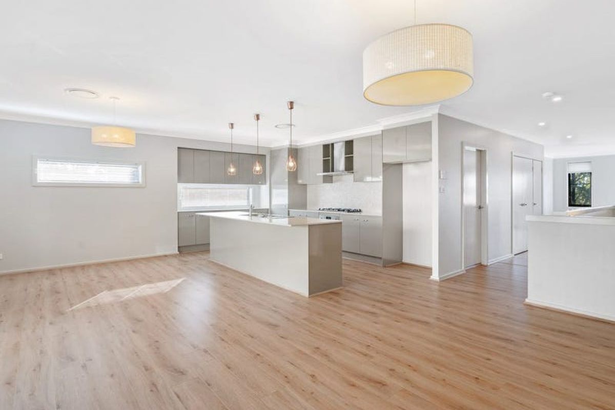 11 Aires Close, Erina