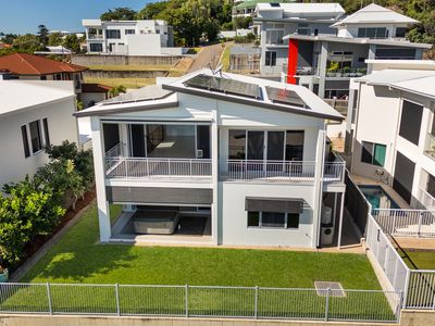 6 Panorama Court, North Ward