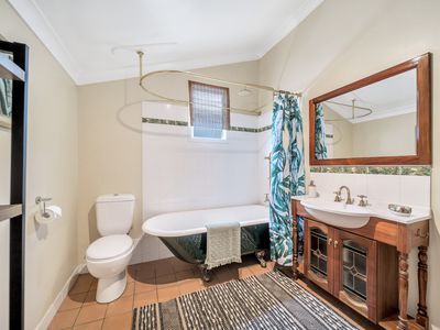 21 Cairns Street, Cairns North