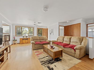 11 Aney Street, Lake Conjola