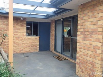 14 Bateman Grove, Hampton Park