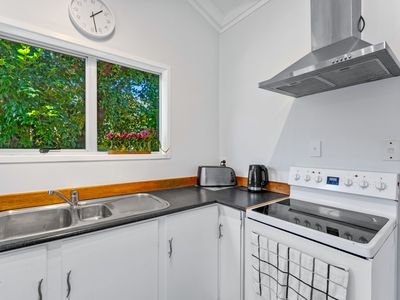 12 Downer Street, Helensville