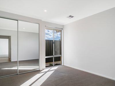 9 Shortland Road, Bushmead