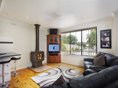 100 Farnsworth Street, Castlemaine