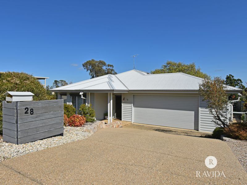 28 SHEHAN DRIVE, Beechworth