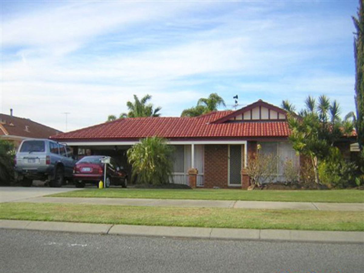 72 Gnangara Drive, Waikiki Cutten & Co Real Estate