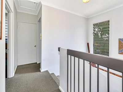 1 / 6 Colley Court, Moulden