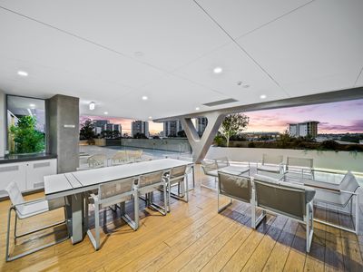 18 / 8 Riversdale Road, Burswood