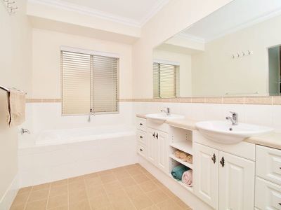 35 Cleland Crescent , Baldivis
