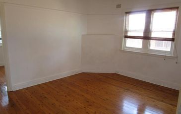 4 / 12A Cecil St, Ashfield