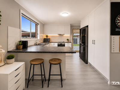 9 Orchard Road, Colyton