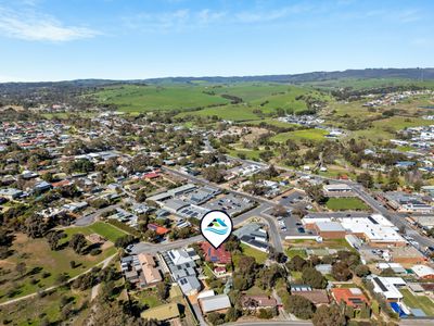 4 Mary Avenue, Normanville