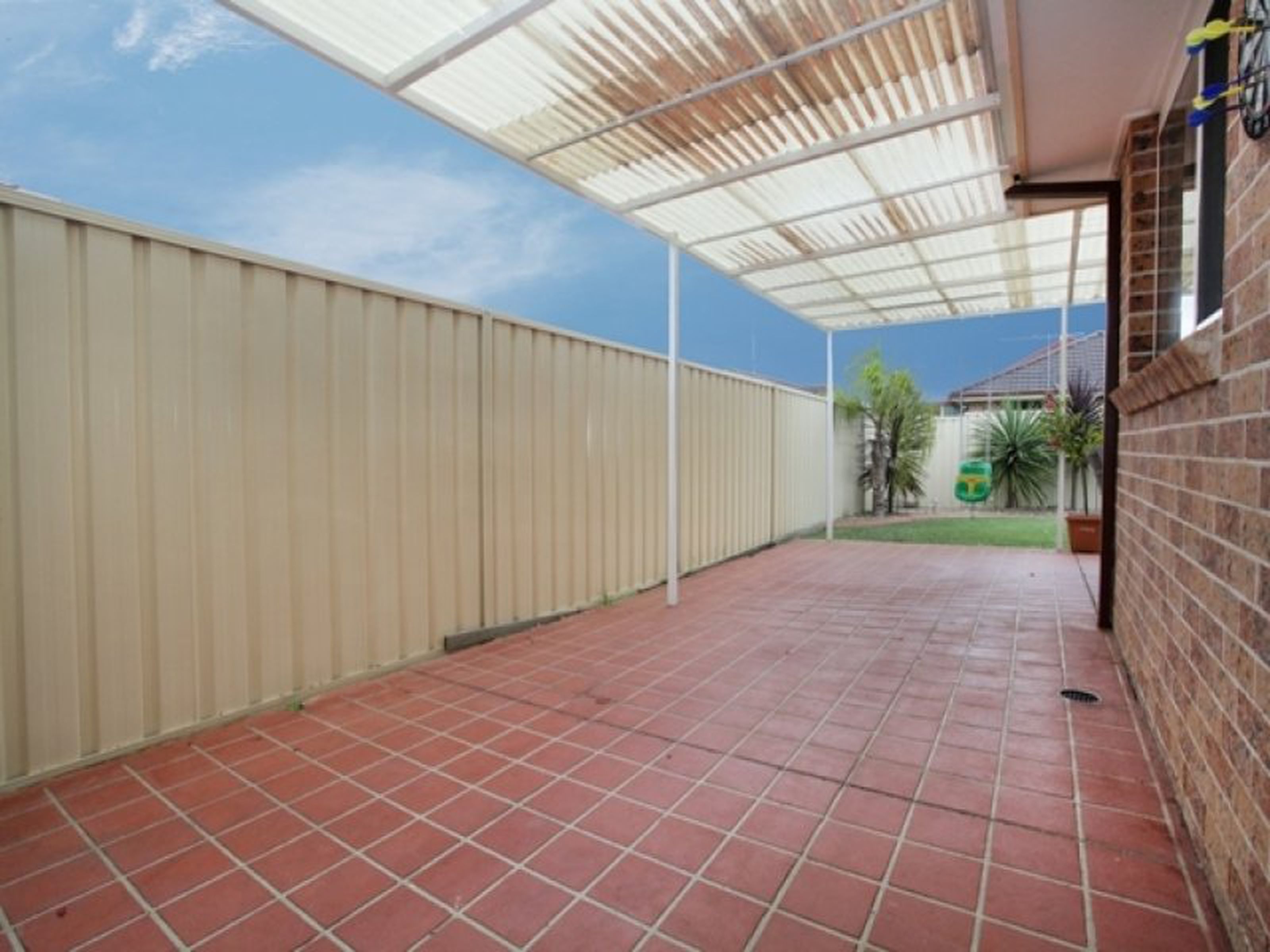 3 Bruckner Place, CLAREMONT MEADOWS