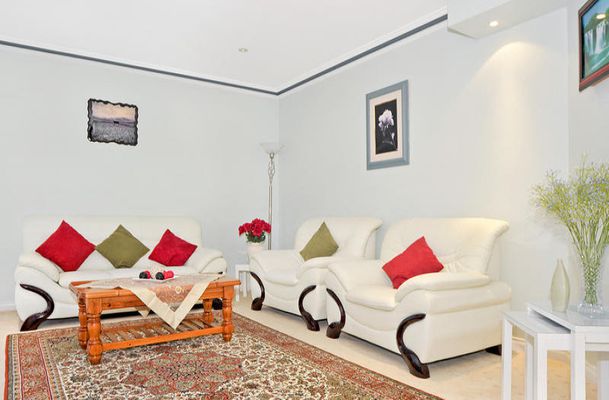 2 Wharton Ave, Broadmeadows