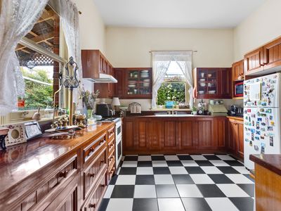 7 Esplanade, Williamstown