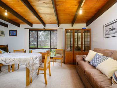 951 WAUGH ROAD, North Albury