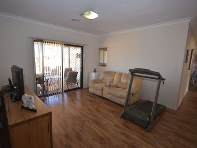 9 Old Homestead Drive, Dubbo