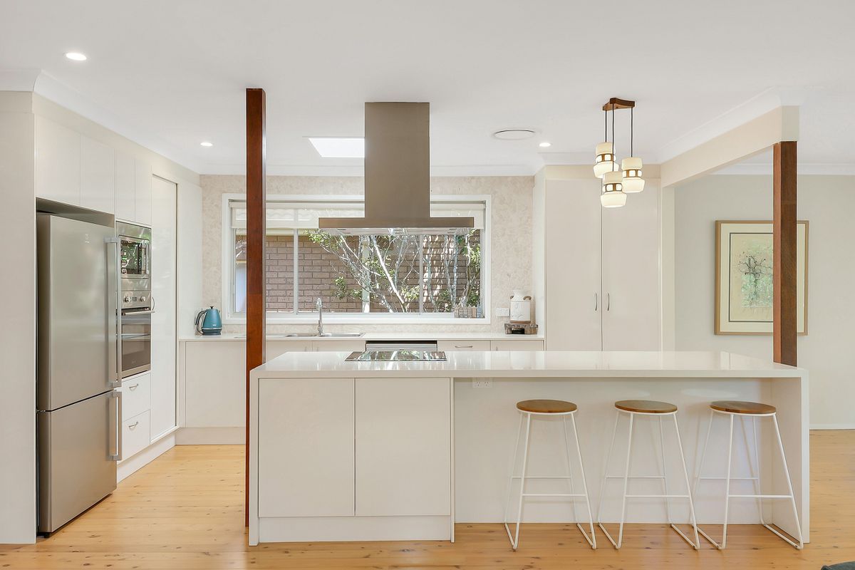 28 Lakeside Drive, Macmasters Beach