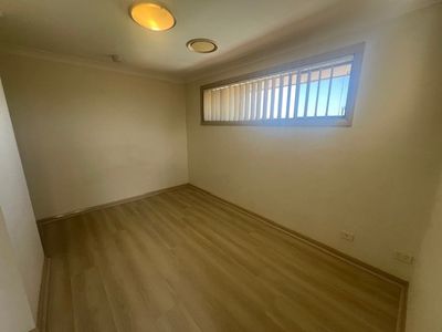 85B Falcon Circuit, Green Valley