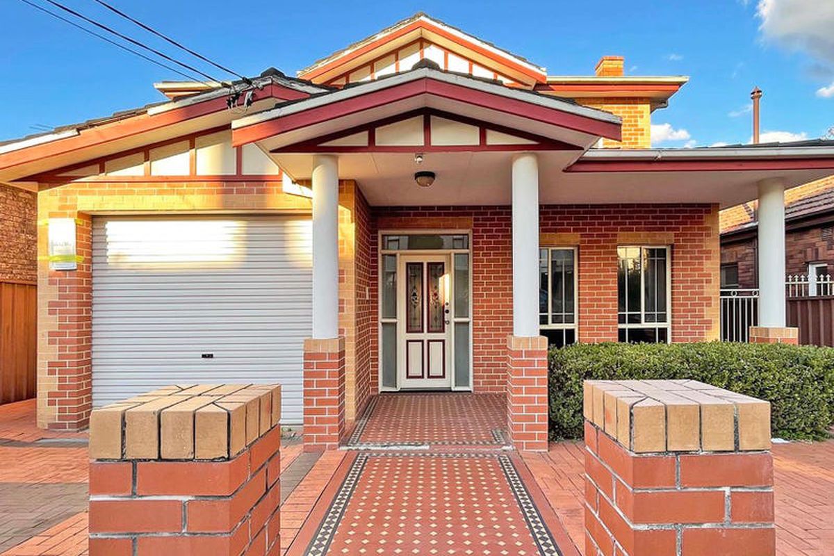 18 Carilla Street, Burwood