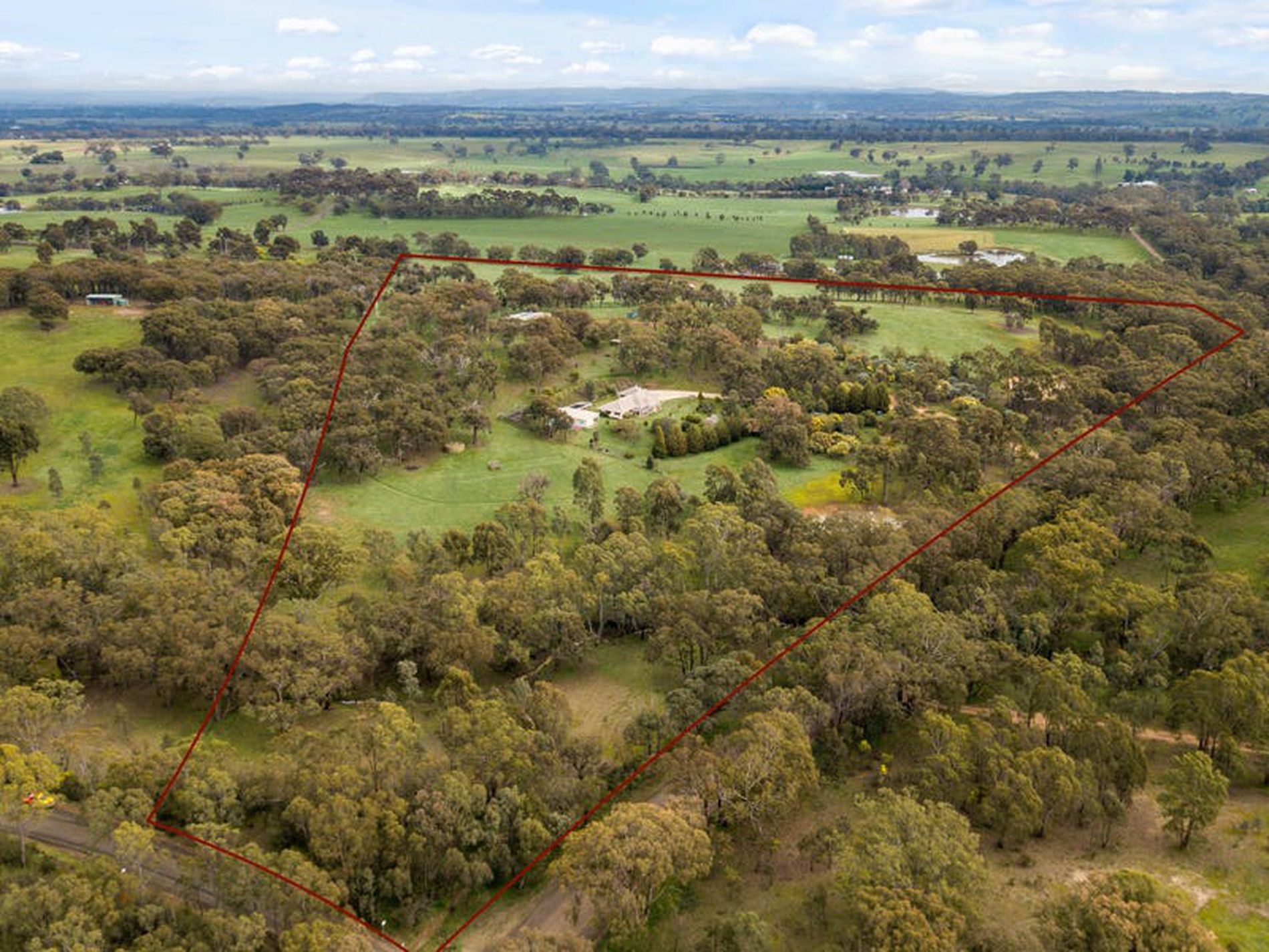 245 Sharps & Taylors Rd, Tallarook