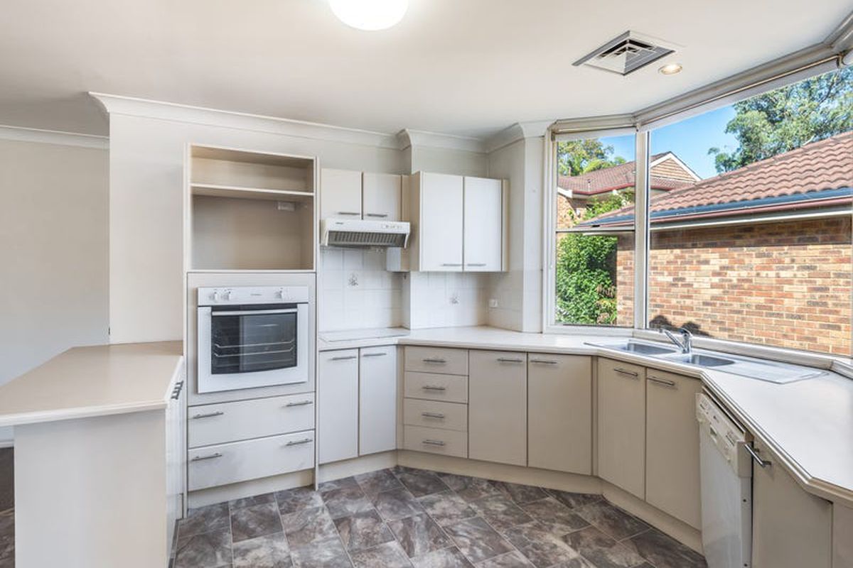 3 / 6 Dakara Avenue, Erina