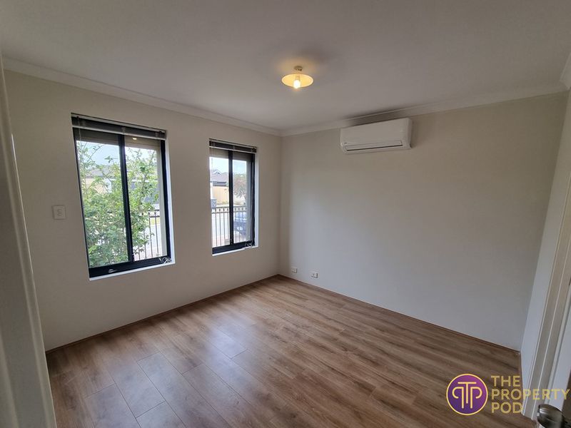 35 Moston Crescent, Bertram
