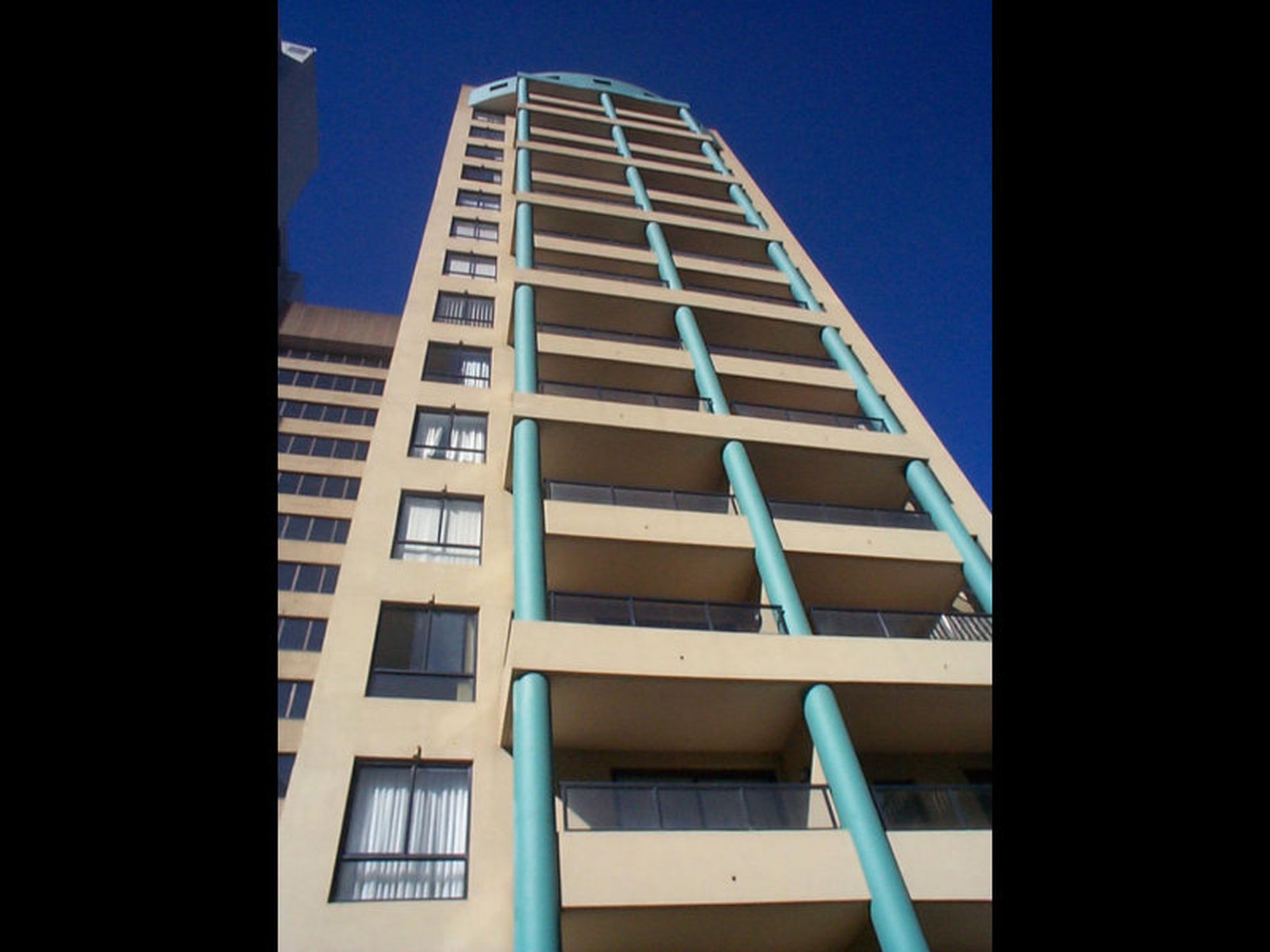 804 / 1 Hosking Place, Sydney