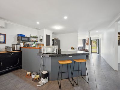6 Fernie Court, Brookdale
