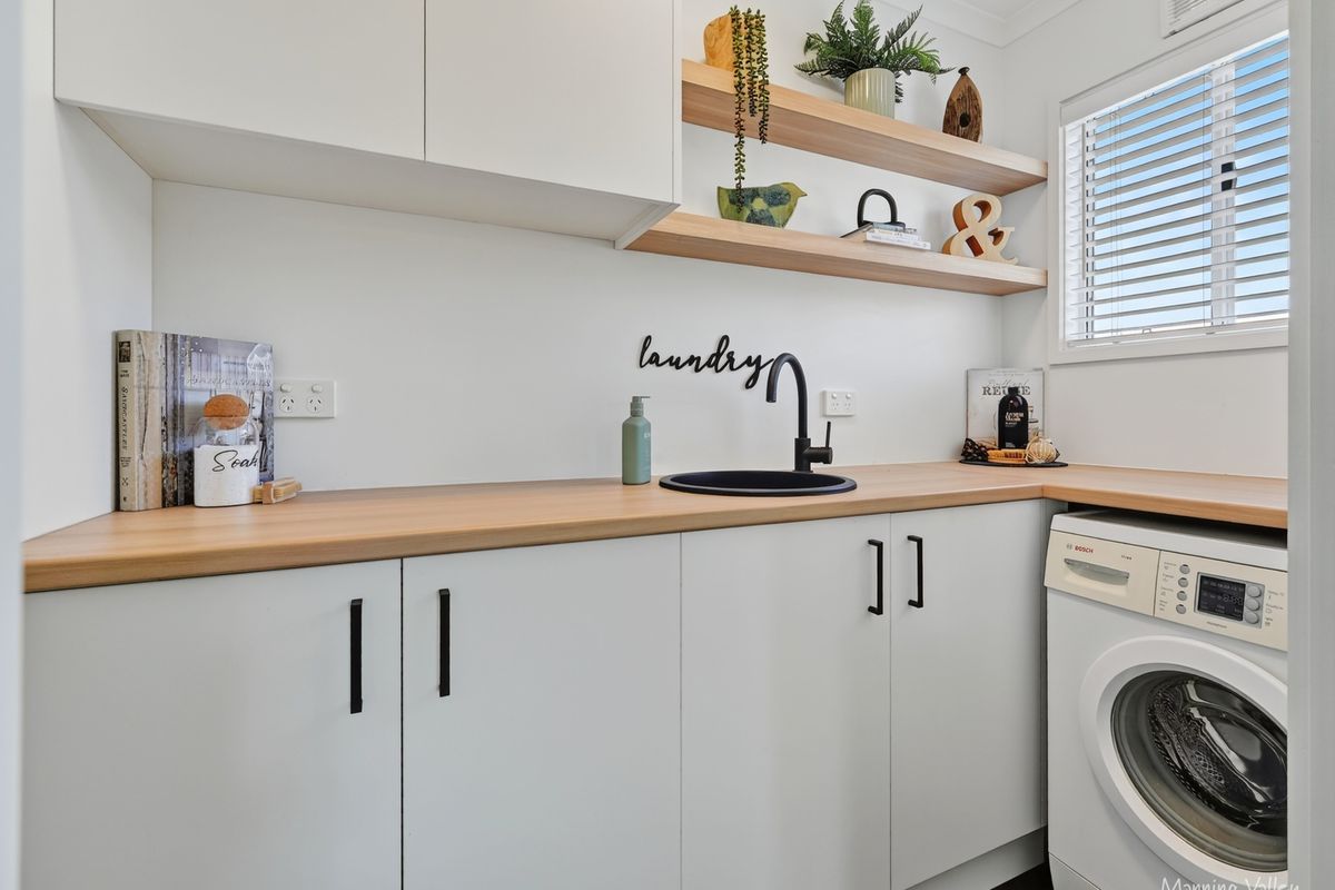 322 Hubbards Road North, Topi Topi